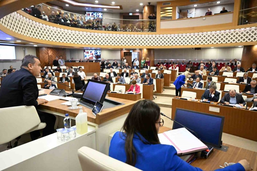 Büyükşehir’den Toplu Ulaşım Esnafına Kilometre Ve Taşıdıkları Yolcu Sayısına Göre Ücret Desteği