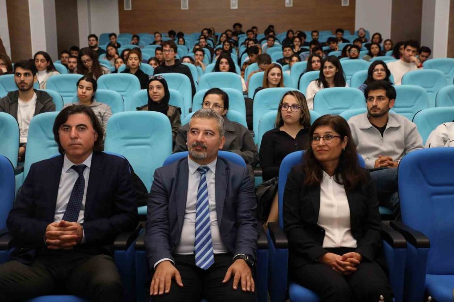 Prof. Dr. Haluk Erdoğan: "2010’dan Bu Yana Hıv İle Yaşayan Birey Sayısı 9 Kat Arttı"