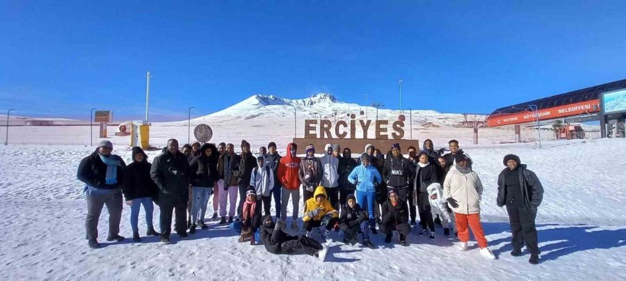 Basketbol Kampı İçin Seyşeller’den Geldiler