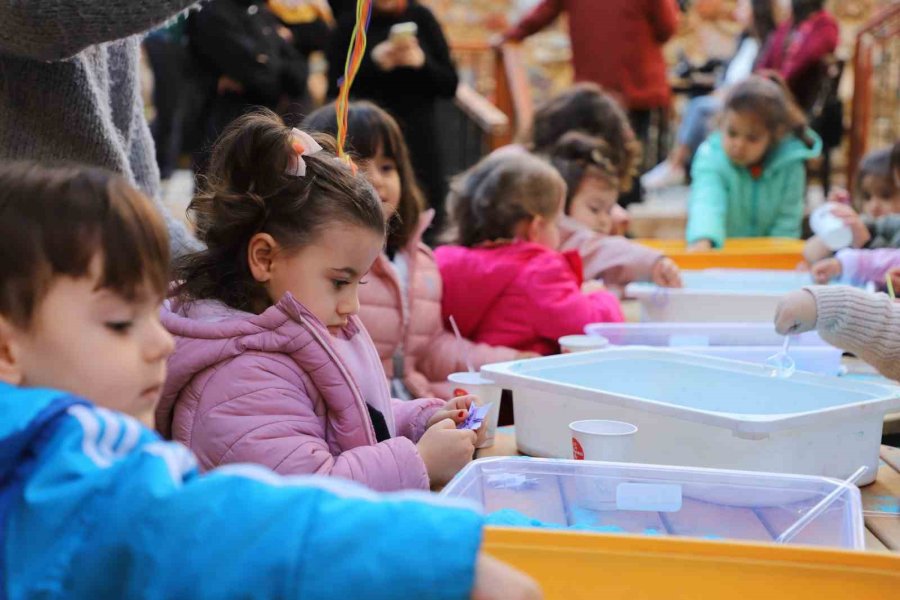 Ebeveyn Çocuk Atölyesi Ve Çocuk Kütüphanesi’nde Renkli Etkinlikler Sürüyor