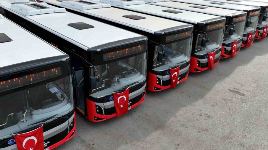 Büyükşehir Toplu Taşıma Filosuna 20 Yeni Otobüs Daha Kattı