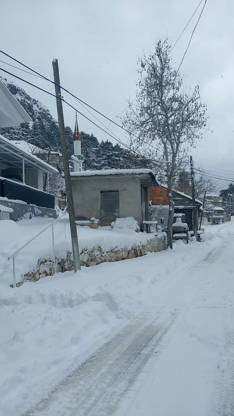 Toroslar’a Yağan Kar Sevinci