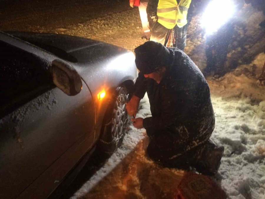 Antalya-konya Yolu Tır Geçişine Kapatıldı