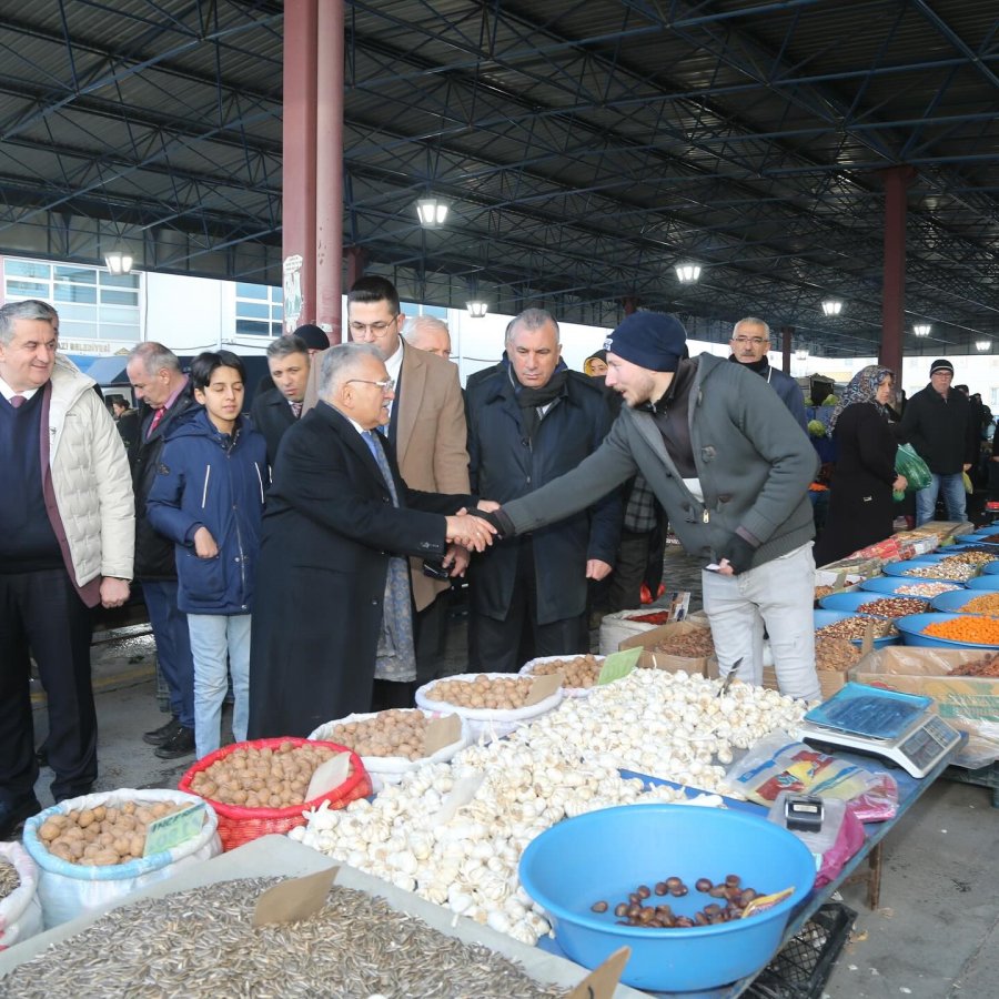 Büyükkılıç’tan Pazar Yerine Ziyaret