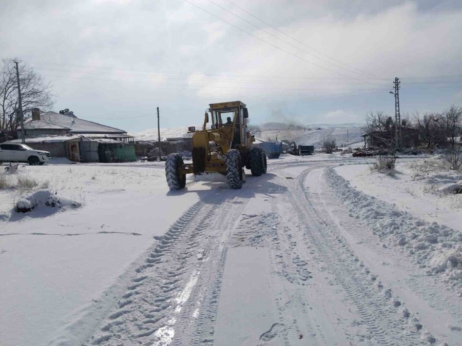 Kayseri’de Ulaşıma Kapanan 273 Mahalle Yolu Açıldı