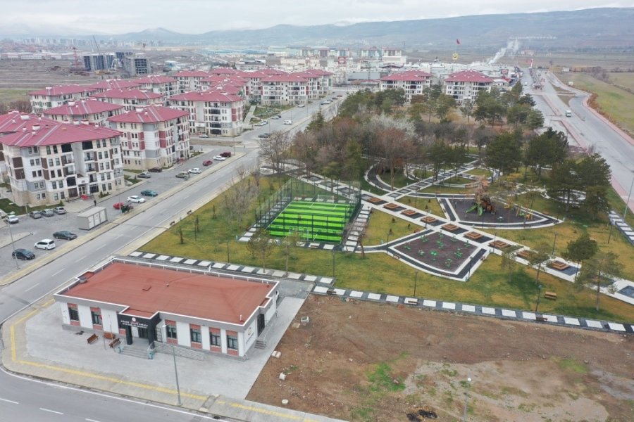 Başkan Çolakbayrakdar: "farklı Belediyeciliğin En İyi Örneklerini Sahada Sergiliyoruz"