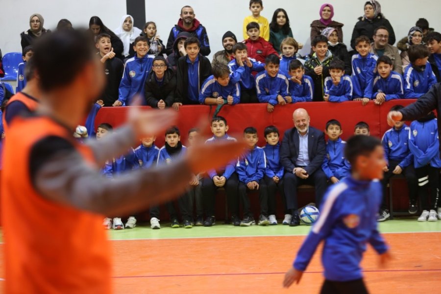 Başkan Çolakbayrakdar: "aile Bağlarını Güçlendiren Etkinliklere İmza Atacağız"