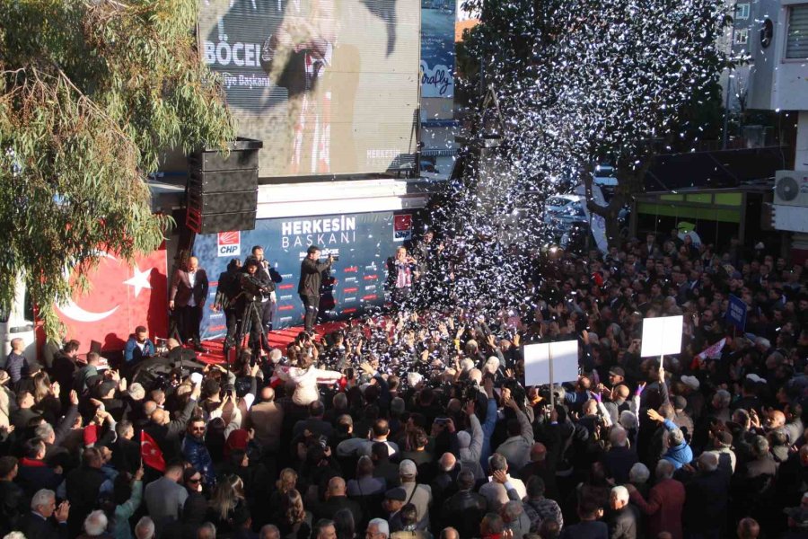 Başkan Böcek’e, Miting Gibi Karşılama