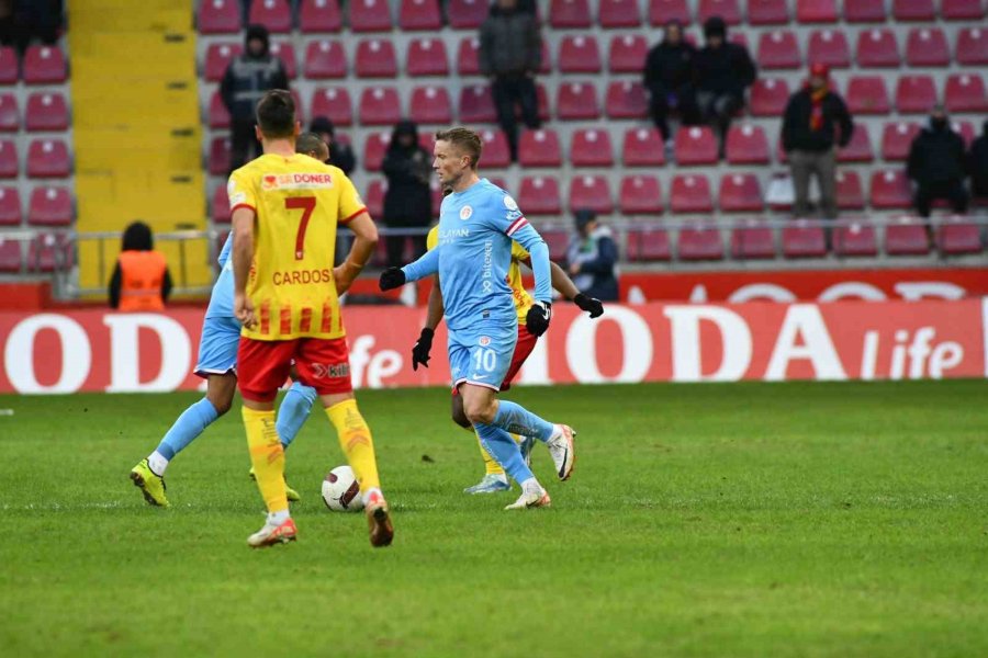 Trendyol Süper Lig: Kayserispor: 0 - Antalyaspor: 1 (ilk Yarı)