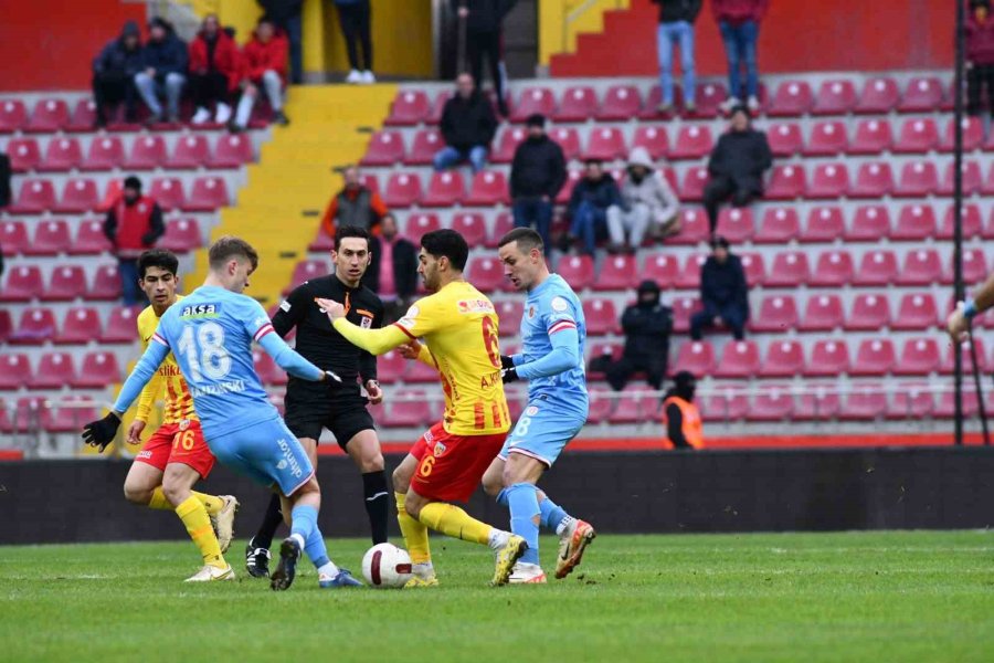 Trendyol Süper Lig: Kayserispor: 0 - Antalyaspor: 0 (maç Devam Ediyor)