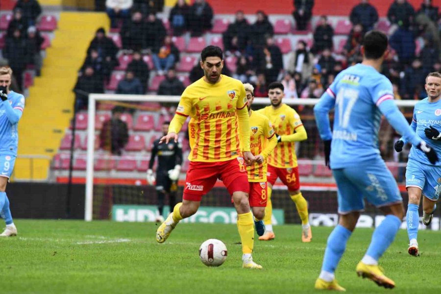 Trendyol Süper Lig: Kayserispor: 0 - Antalyaspor: 0 (maç Devam Ediyor)