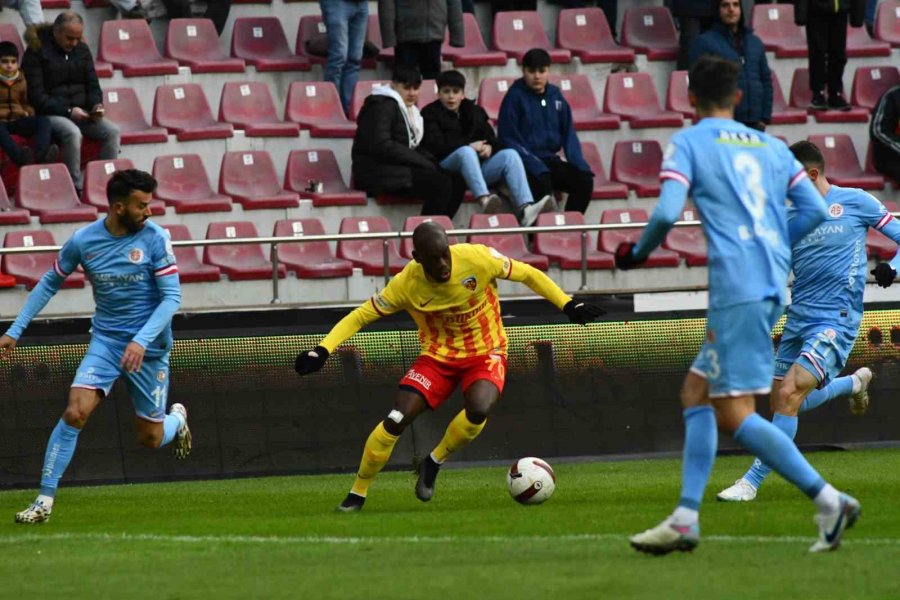 Trendyol Süper Lig: Kayserispor: 0 - Antalyaspor: 0 (maç Devam Ediyor)