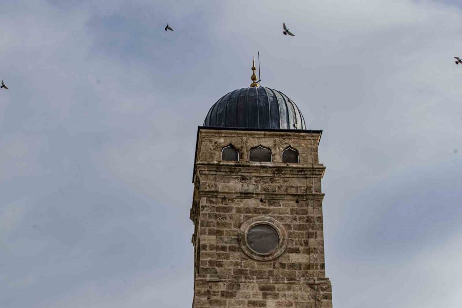 Antalya’nın Simgesi Saat Kulesi ’saatine’ Kavuşuyor