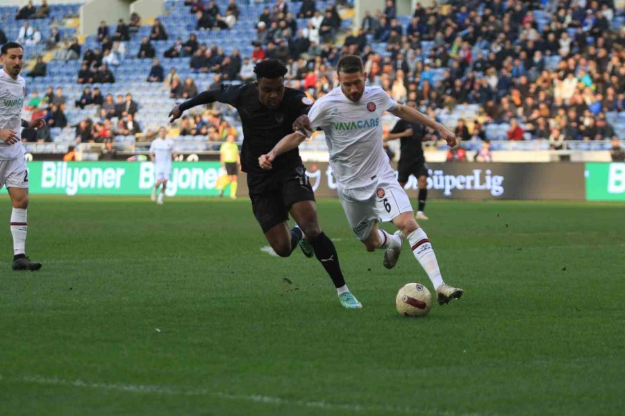 Trendyol Süper Lig: Hatayspor: 1 - Fatih Karagümrük: 0 (ilk Yarı)