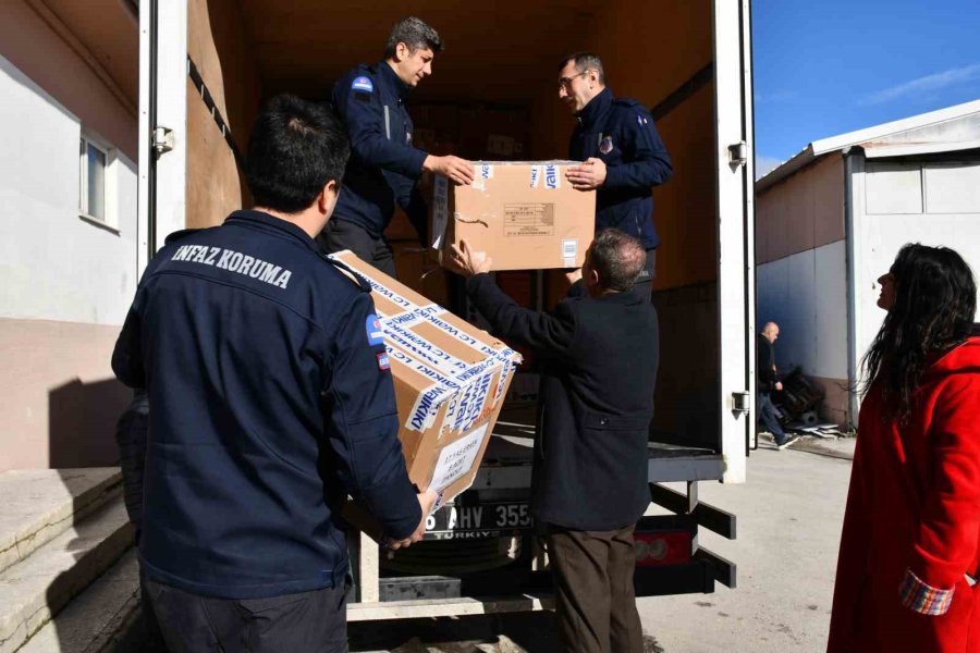 Depremin Yıldönümünde Kardeş Adliye İle Omuz Omuza