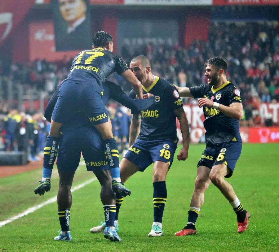 Trendyol Süper Lig: Antalyaspor: 0 - Fenerbahçe: 2 (maç Sonucu)