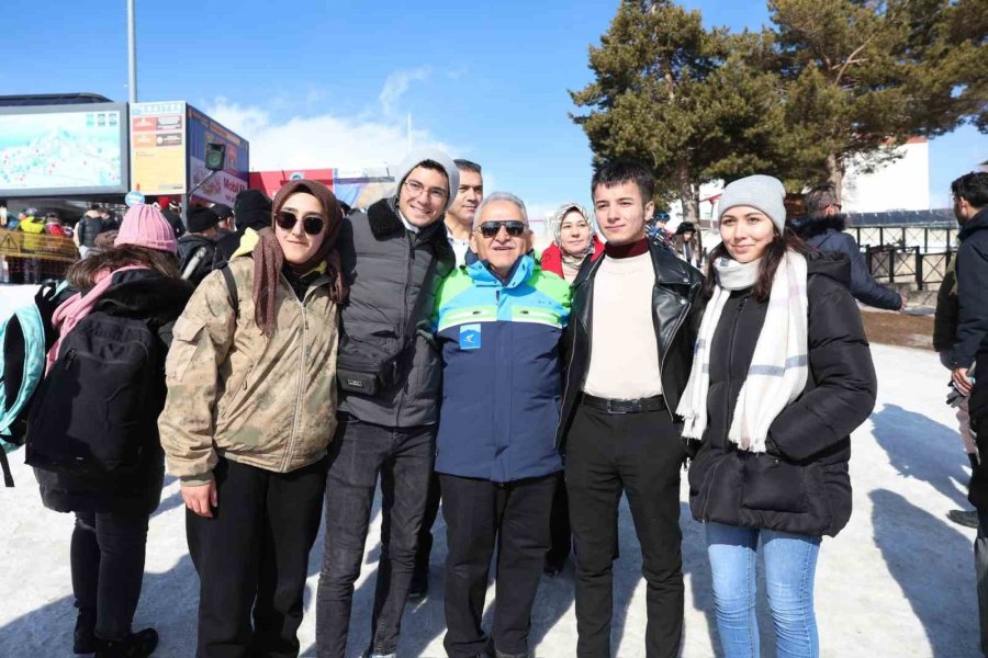 Başkan Büyükkılıç, Erciyes’teki Muhteşem Kış Festivaline Katıldı