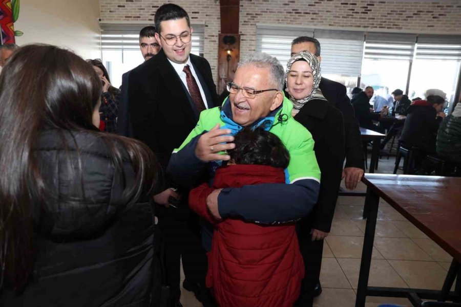 Başkan Büyükkılıç, Erciyes’teki Muhteşem Kış Festivaline Katıldı