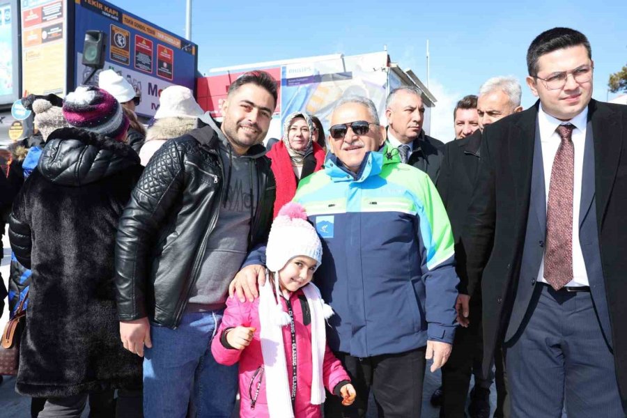 Başkan Büyükkılıç, Erciyes’teki Muhteşem Kış Festivaline Katıldı