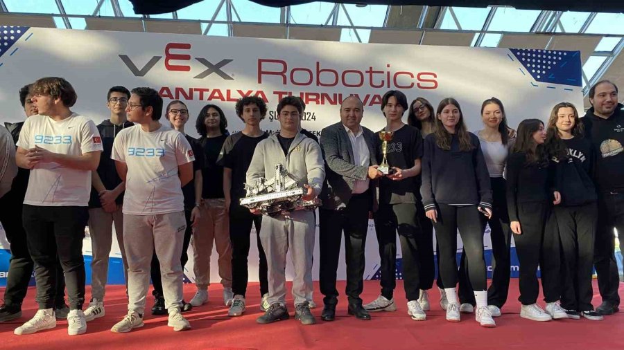 Geleceğin Mühendisleri Robot Tasarladı