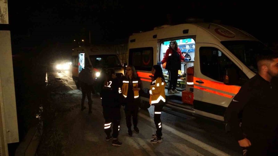 Alkollü Sürücü Adayının Kullandığı Motosiklet Devrildi, 2 Kardeş Yaralandı