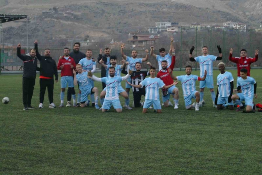 Kayseri 1. Amatör Küme: E.m. Döğerspor: 3 - Talas Denizspor: 0