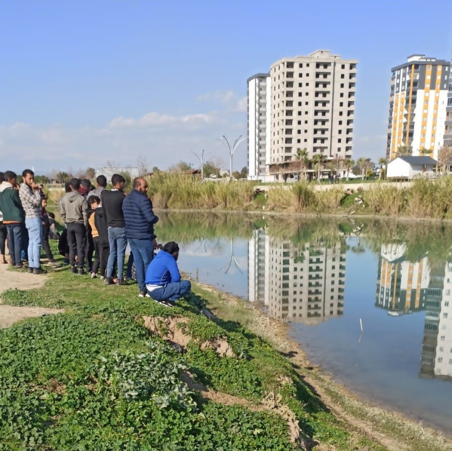 Berdan Irmağında Kaybolan Yabancı Uyruklu Çocuğun Cesedi Bulundu