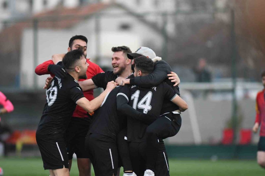 Erciyes Esen Makina Fk Play-off’ta