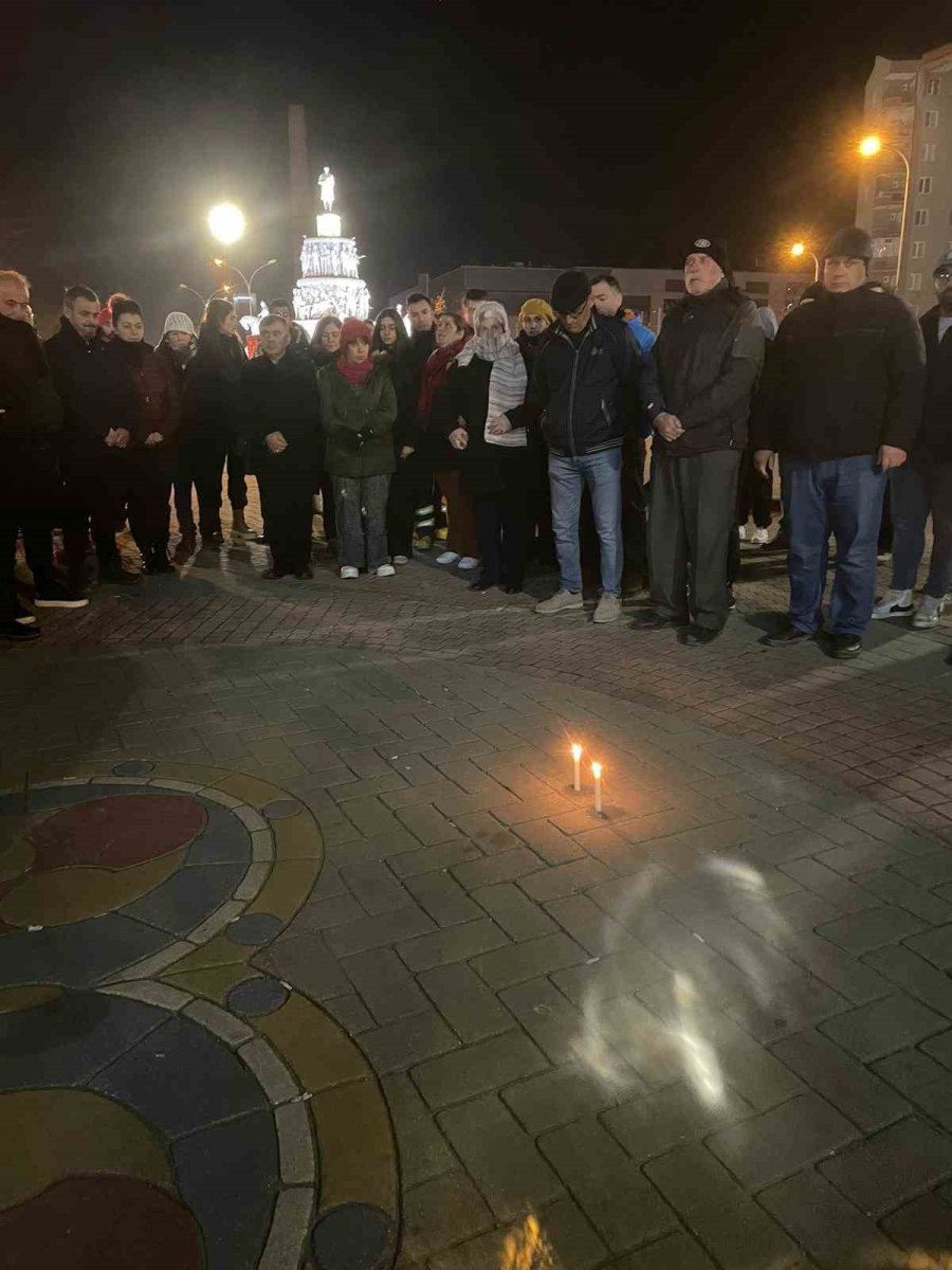 Asrın Felaketinin Yıl Dönümünde Depremde Vefat Eden Vatandaşlar Anıldı