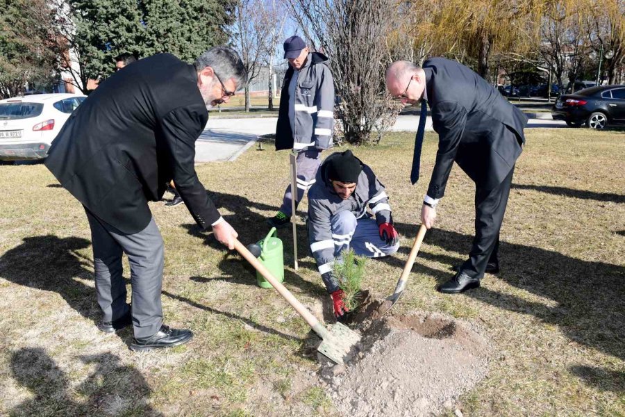 Anadolu Üniversitesi’nde ’asrın Birlikteliği’ Anma Töreni Gerçekleştirildi