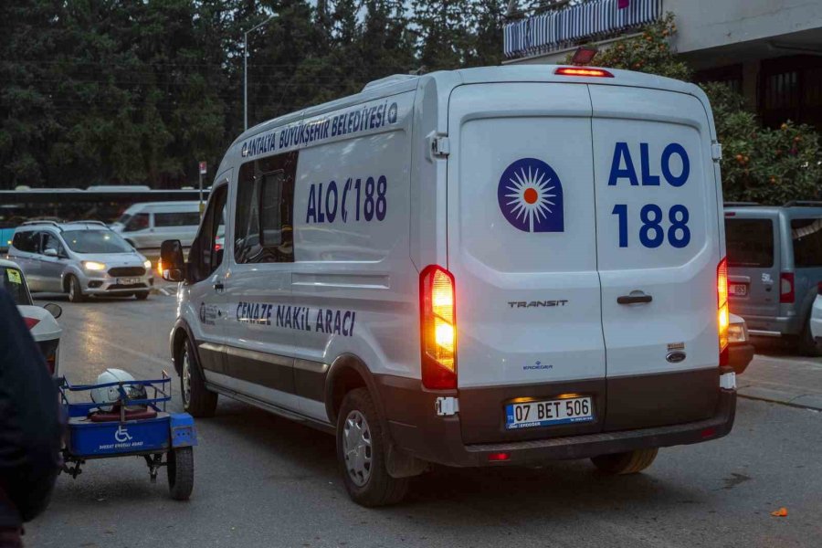 Dinlenmek İçin Geçtiği Odasında Ailesi Tarafından Cansız Bedeni Bulundu