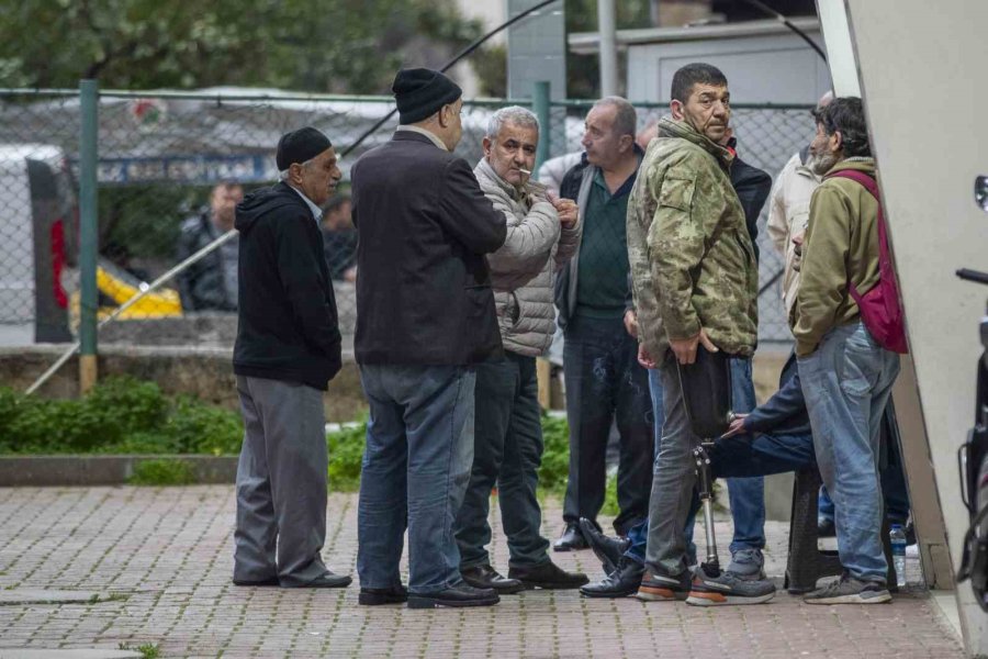 Dinlenmek İçin Geçtiği Odasında Ailesi Tarafından Cansız Bedeni Bulundu