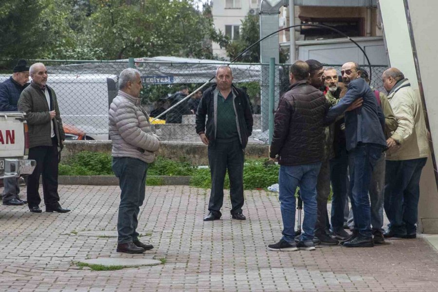 Dinlenmek İçin Geçtiği Odasında Ailesi Tarafından Cansız Bedeni Bulundu