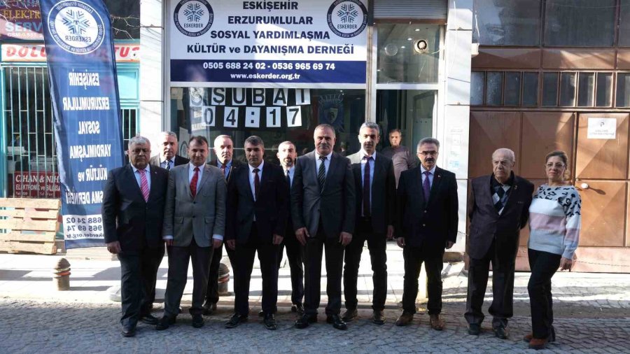 Eskişehir Erzurumlular Sosyal Yardımlaşma Kültür Ve Dayanışma Derneği Üyeleri Bir Araya Geldi