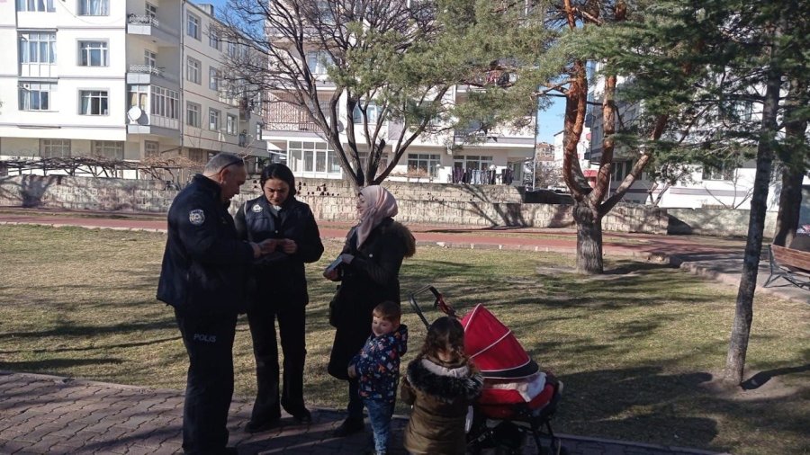 Kayseri Polisinden ‘düzensiz Göç Ve Huzur’ Uygulaması: Bin 121 Şahıs Sorgulandı