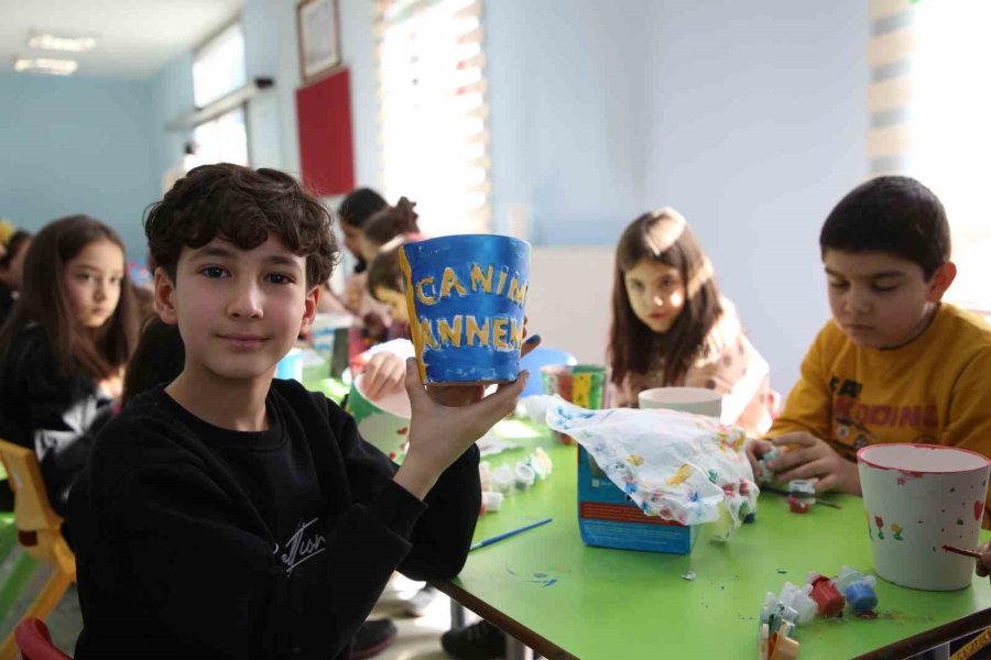 Melikgazi’nin Eğlenceli Atölyelerinde Çocuklar Hem Eğlendi Hem Öğrendi