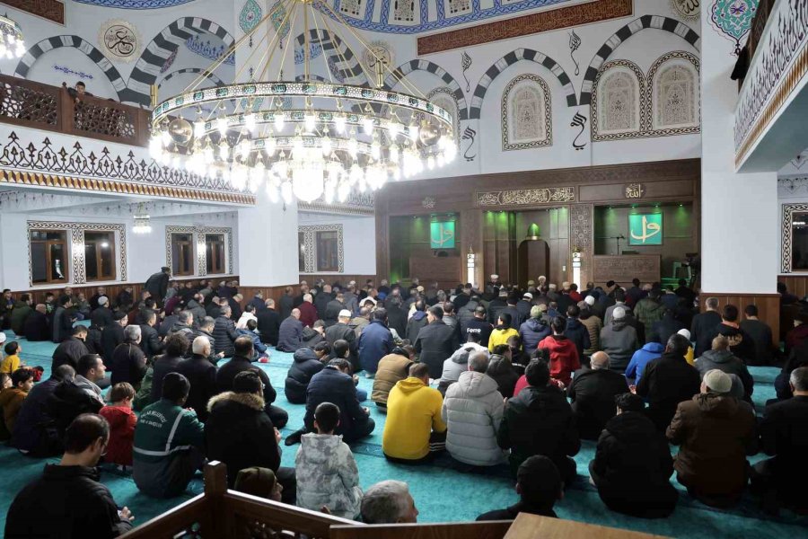 Abdullah Bağceci Cami Miraç Gecesi’nde Açıldı