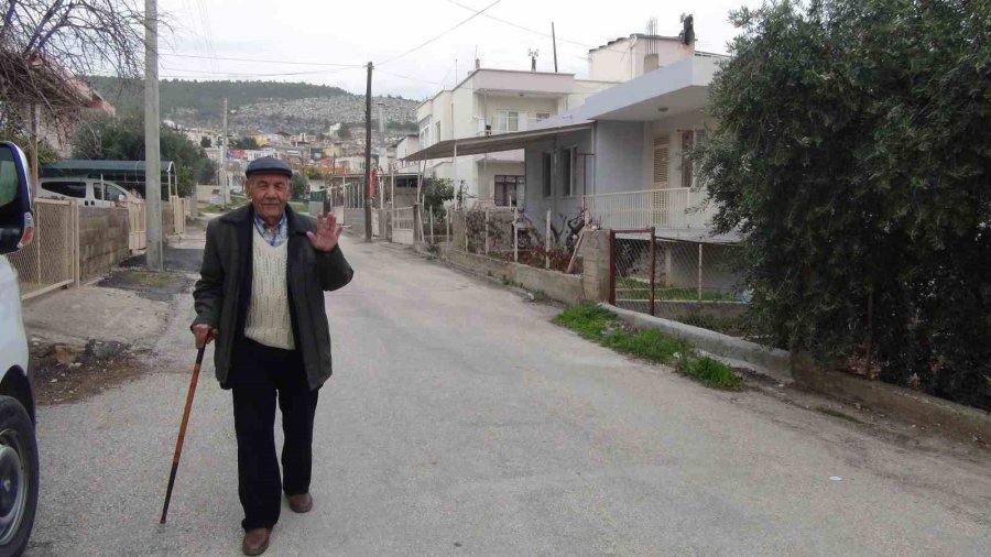 İlk Türk Astronot Alper Gezeravcı’yı Akrabaları Merak Ve Sevinçle Bekliyor