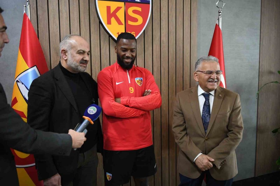 Başkan Büyükkılıç’tan Kayserispor’a “transfer Tahtası” Müjdesi