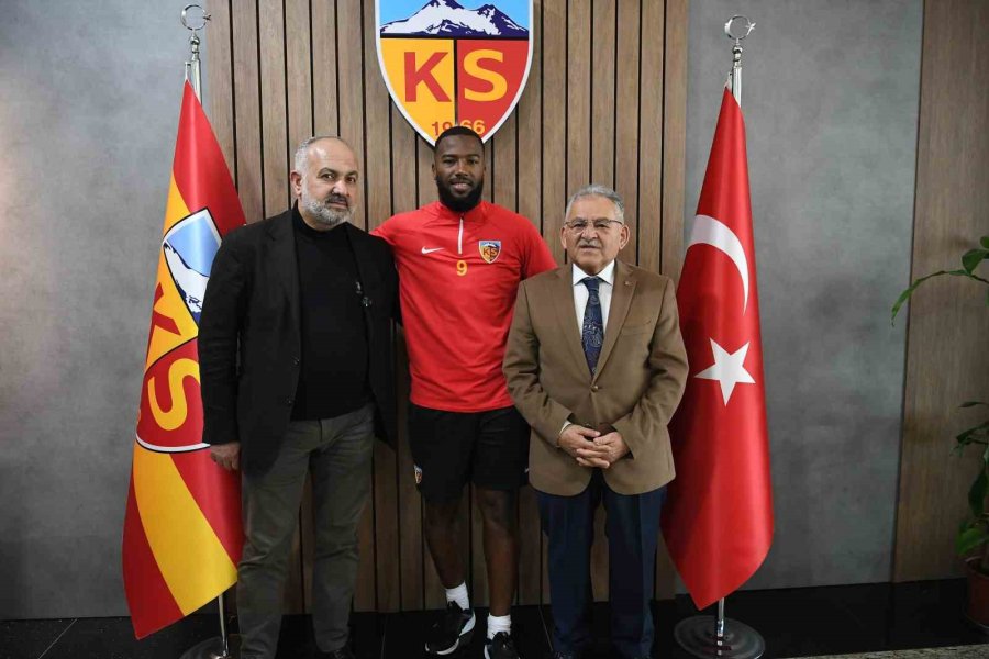 Başkan Büyükkılıç’tan Kayserispor’a “transfer Tahtası” Müjdesi