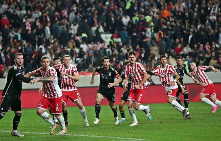 Ziraat Türkiye Kupası: Antalyaspor: 1 - Beşiktaş: 0 (ilk Yarı)