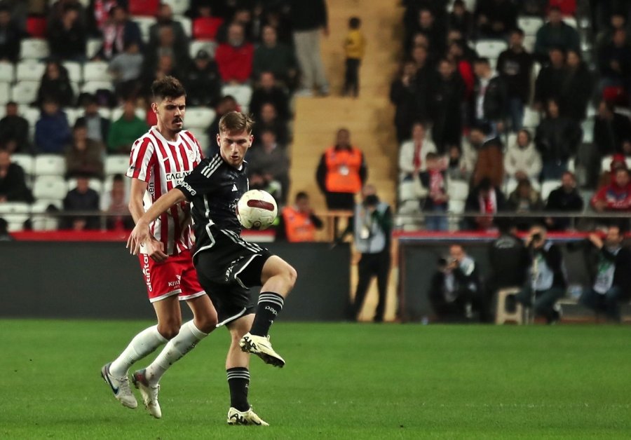 Ziraat Türkiye Kupası: Antalyaspor: 1 - Beşiktaş: 0 (ilk Yarı)