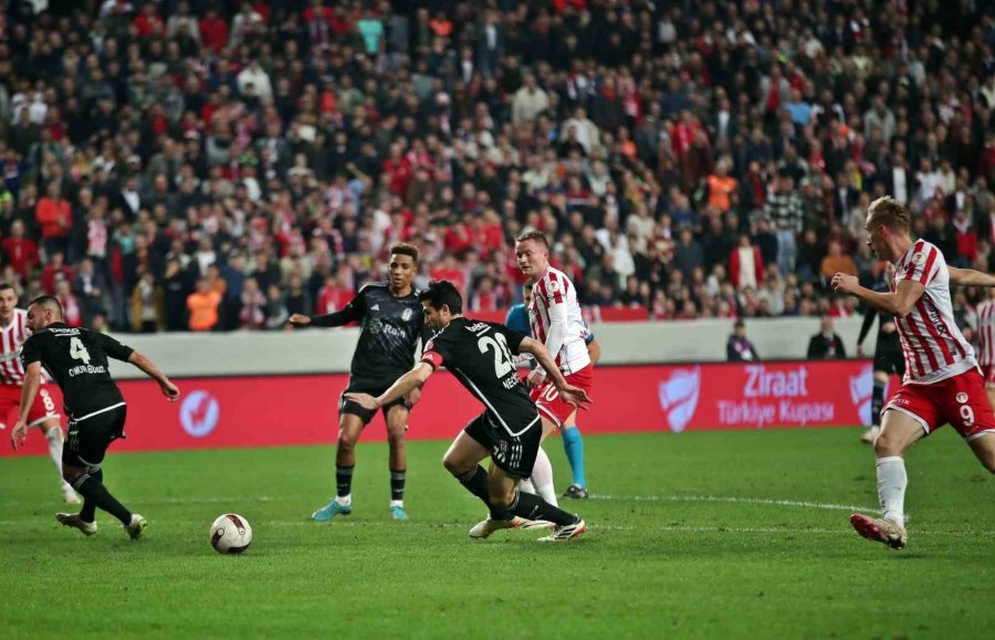 Ziraat Türkiye Kupası: Antalyaspor: 1 - Beşiktaş: 0 (ilk Yarı)