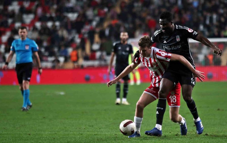 Ziraat Türkiye Kupası: Antalyaspor: 1 - Beşiktaş: 0 (ilk Yarı)