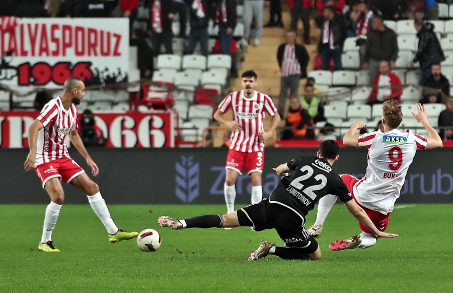 Ziraat Türkiye Kupası: Antalyaspor: 0 - Beşiktaş: 0 (maç Devam Ediyor)