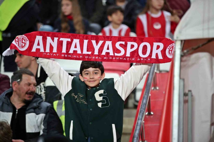 Ziraat Türkiye Kupası: Antalyaspor: 0 - Beşiktaş: 0 (maç Devam Ediyor)