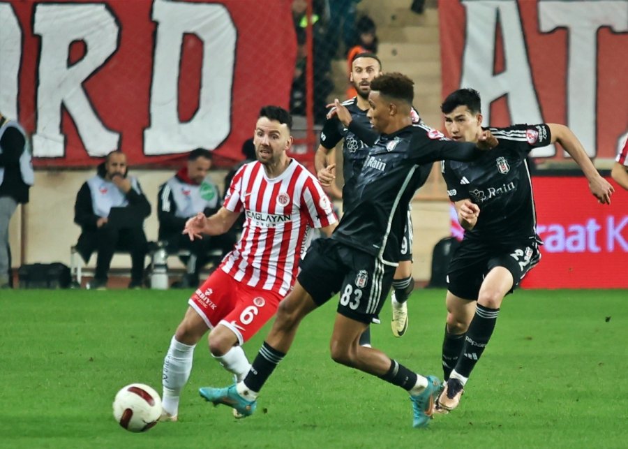 Ziraat Türkiye Kupası: Antalyaspor: 2 - Beşiktaş: 1 (maç Sonucu)