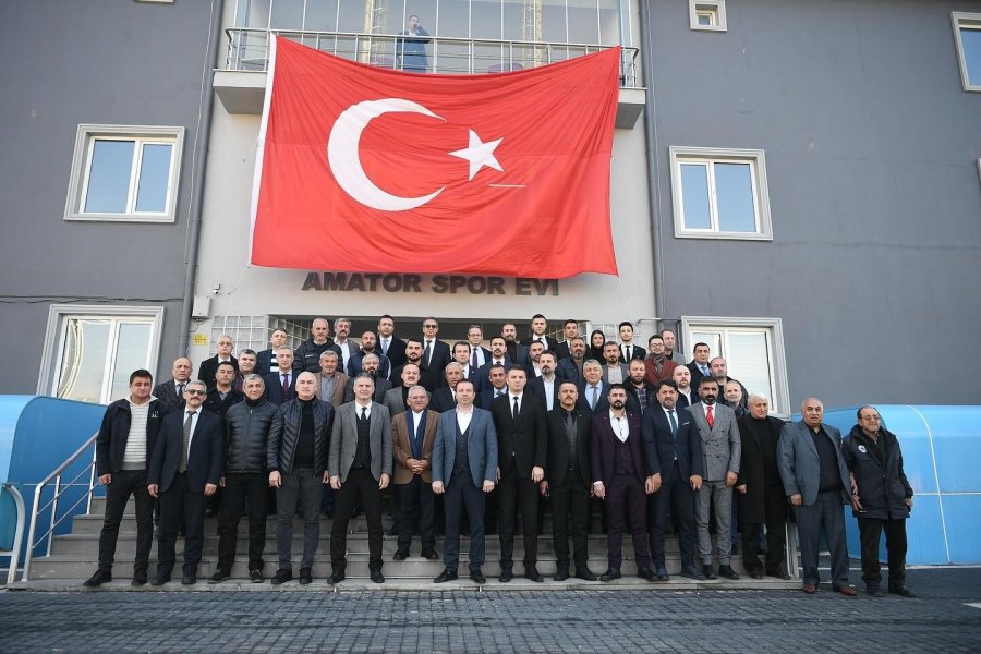 Başkan Büyükkılıç, Amatör Spor Kulübü Başkanlarıyla Bir Araya Geldi