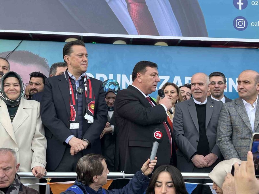 Cumhur İttifakı’nın Odunpazarı Belediye Başkan Adayı Alp, Seçim İrtibat Ofisi’ni Açtı