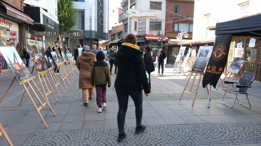 İz Derneğinden 6 Şubat’ı Anlatan Resim Sergisi Yoğun İlgi Gördü